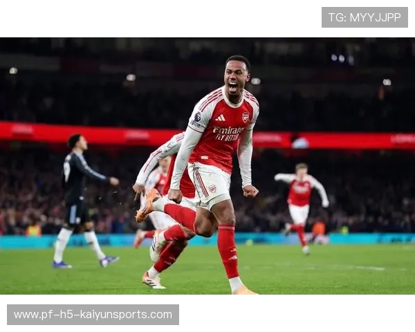 冠军大战：英超领头羊迎来强敌挑战赛前要点解析，9798英超冠军