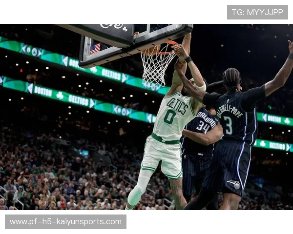 塔图姆抢断快攻反击，凯尔特人收获胜利